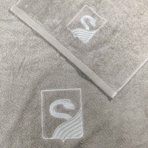 ASCIUGAMANO CON LOGO